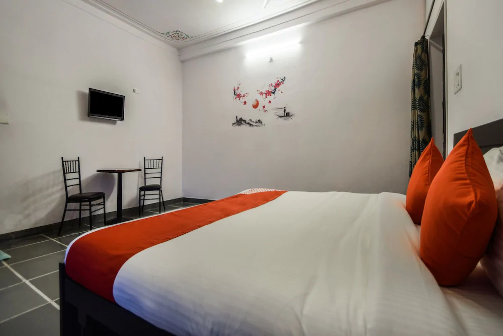 OYO 18608 The Haveli