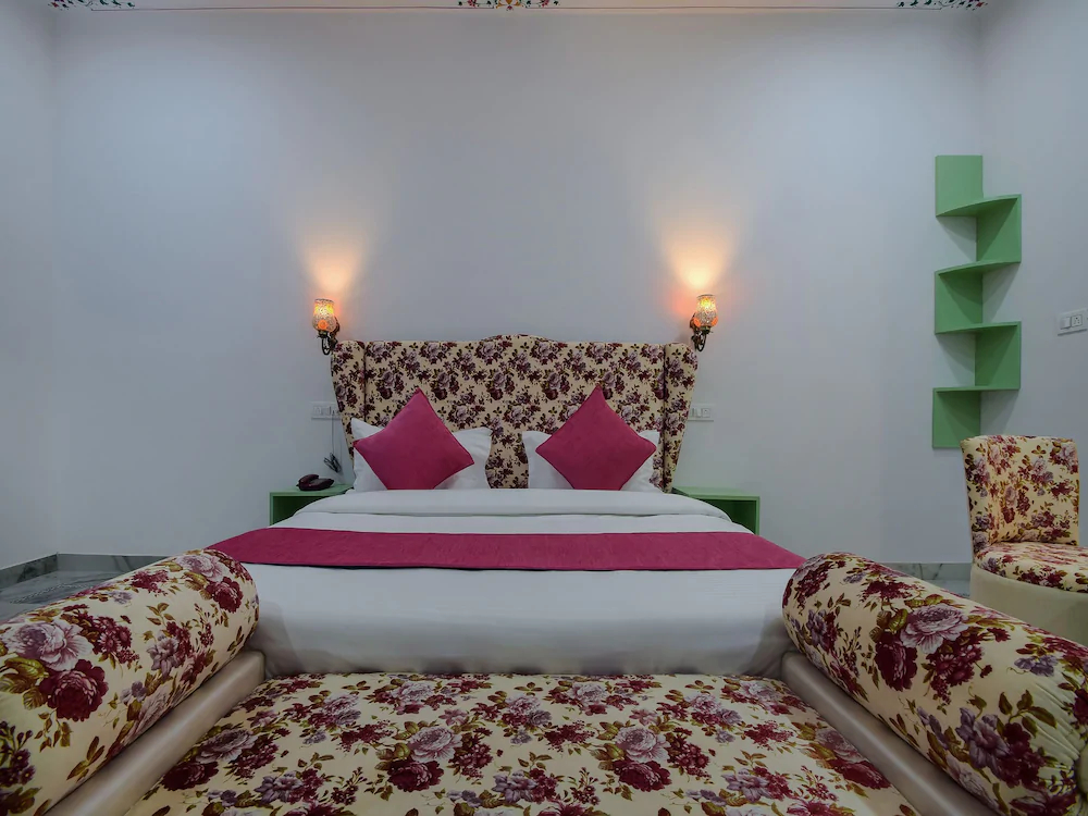 Shiv Villa By OYO Rooms