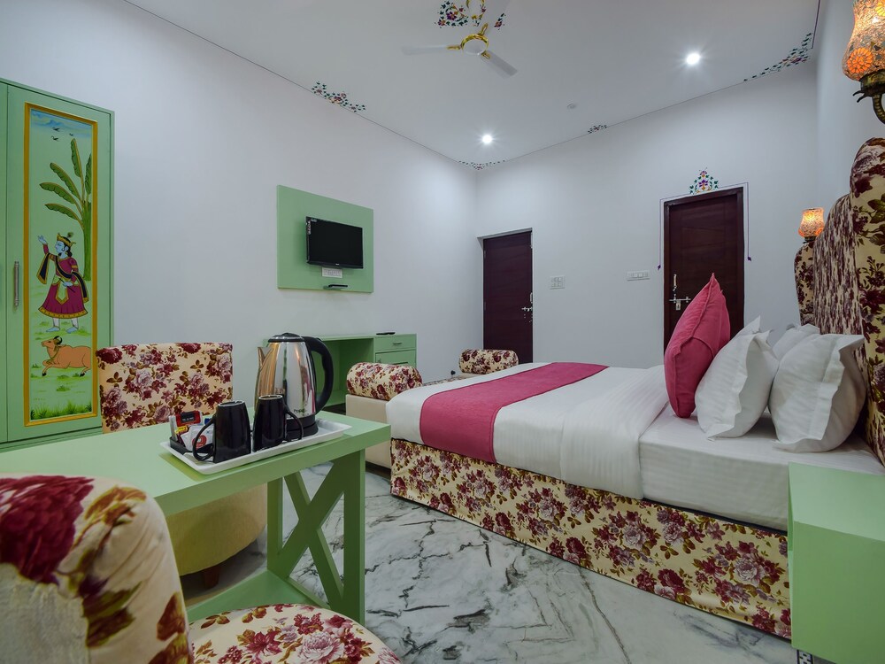 Shiv Villa By OYO Rooms