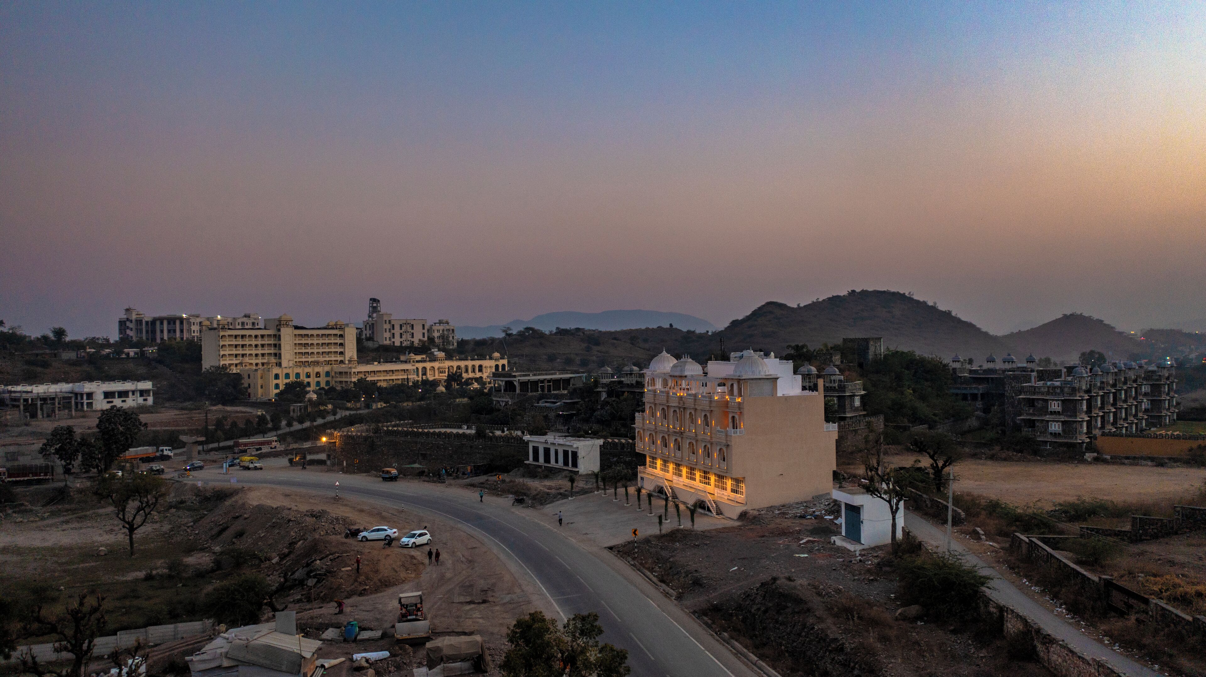 Shree Ji Mahal Hotel