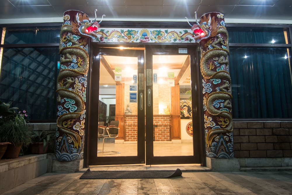 Central Hill Resort