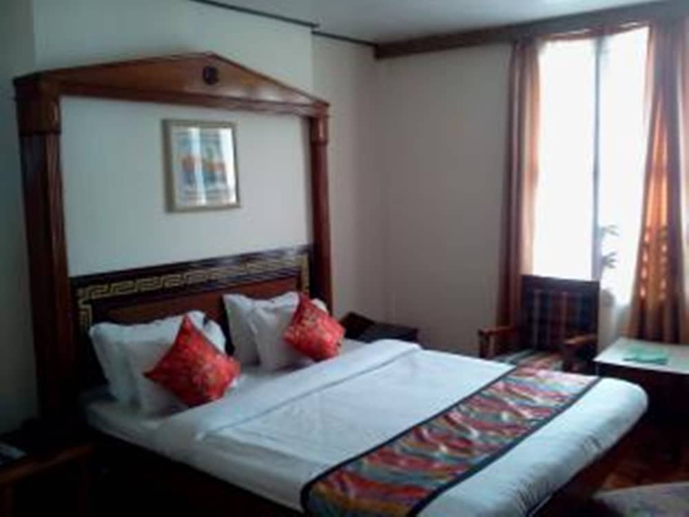 Central Hill Resort