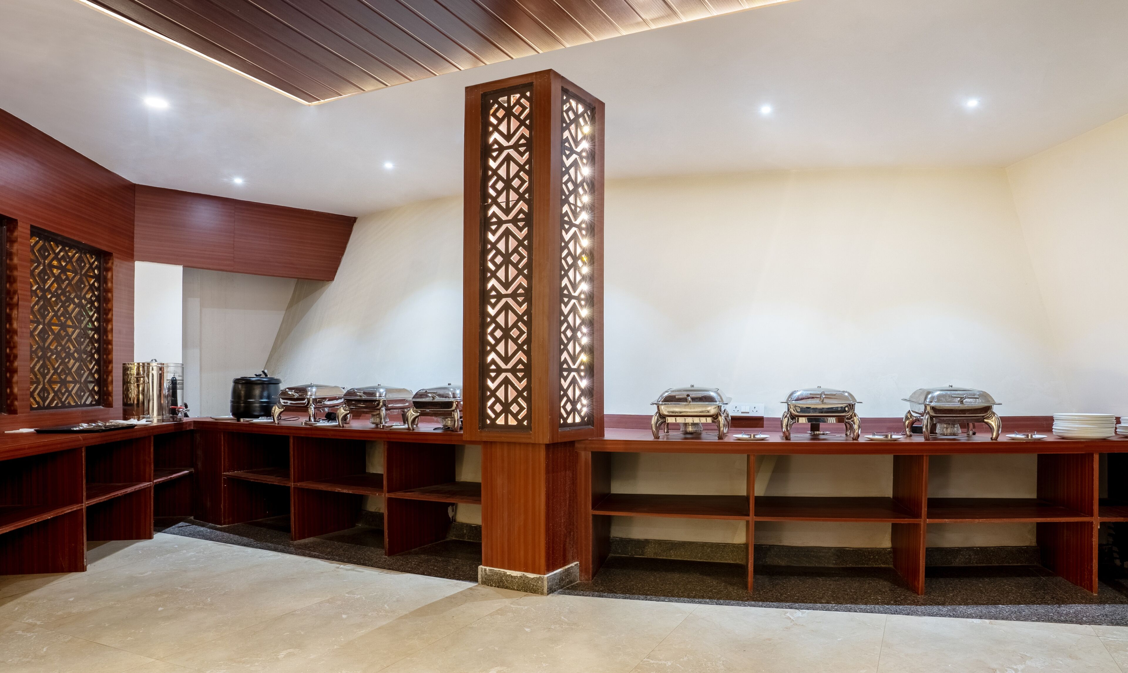 Hotels Meraki Grand By Treebo