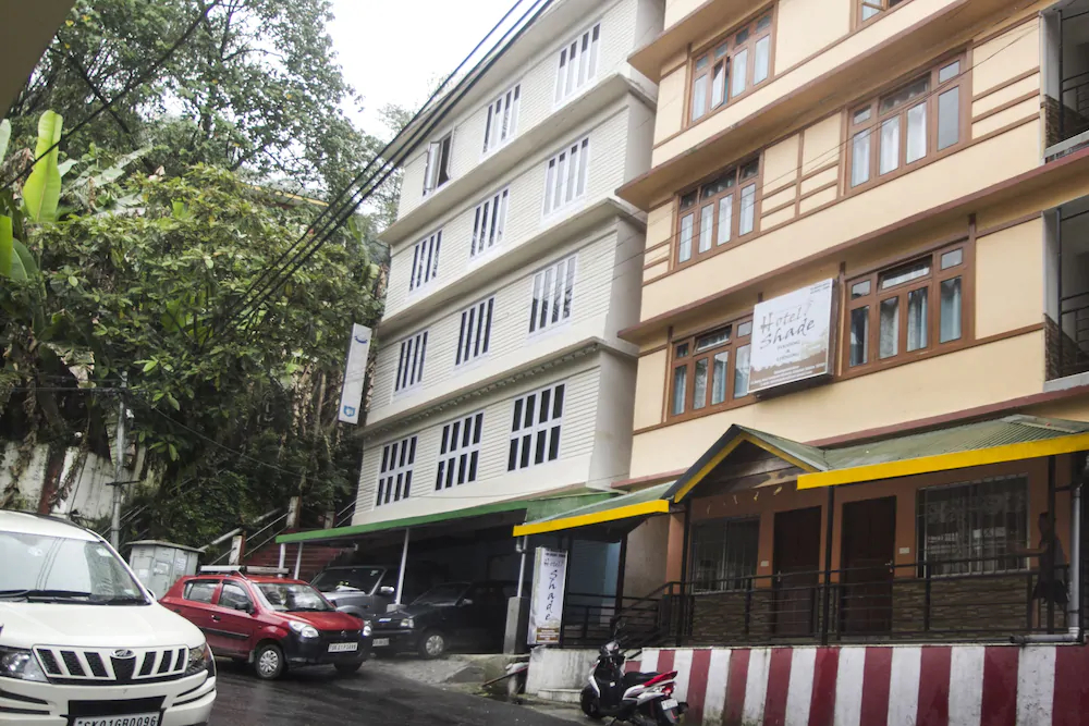 OYO 14425 Hotel Shade