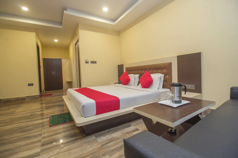 Hotel Blue Sapphire By OYO Rooms