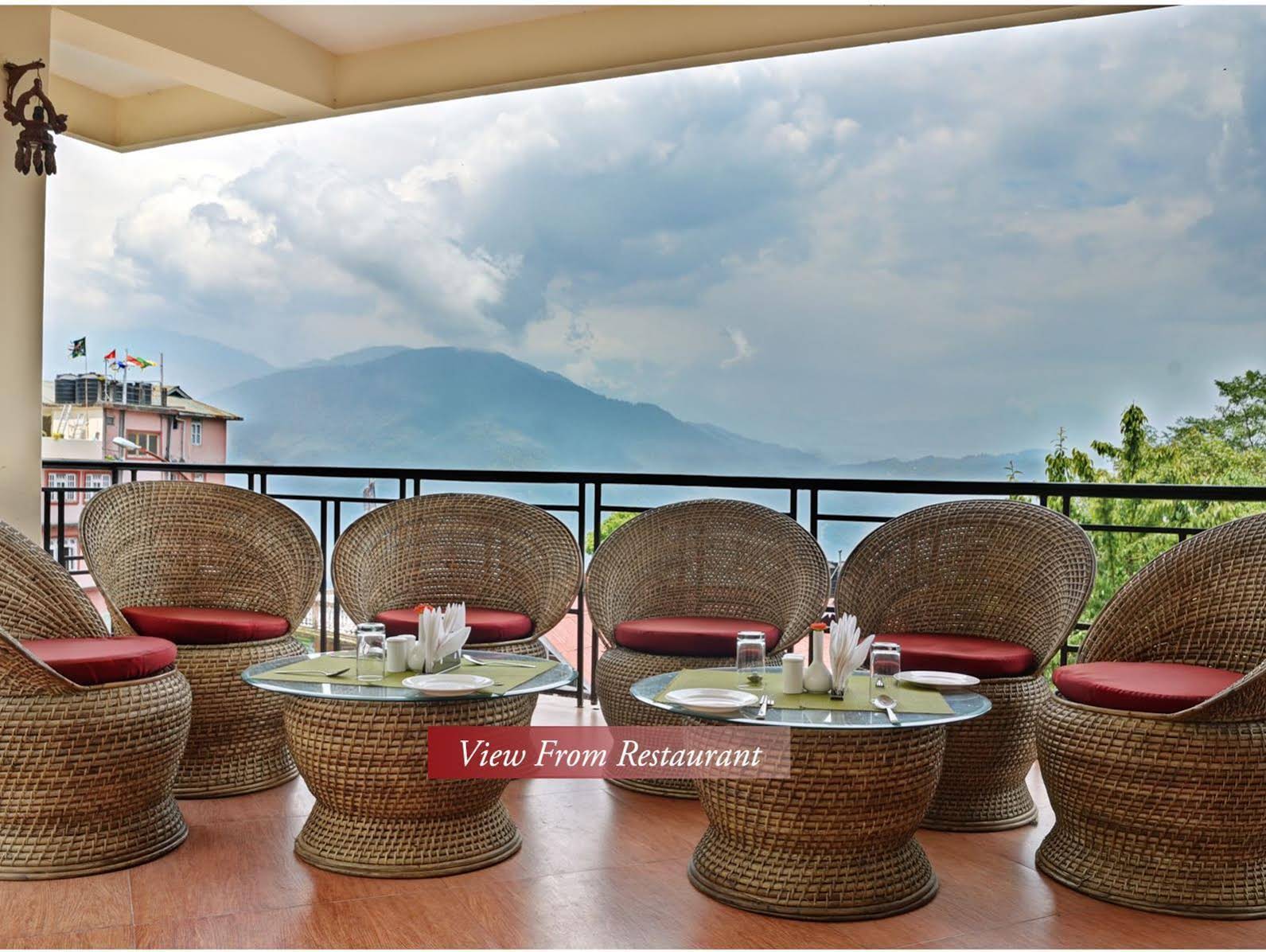 Summit Newa Regency & Spa