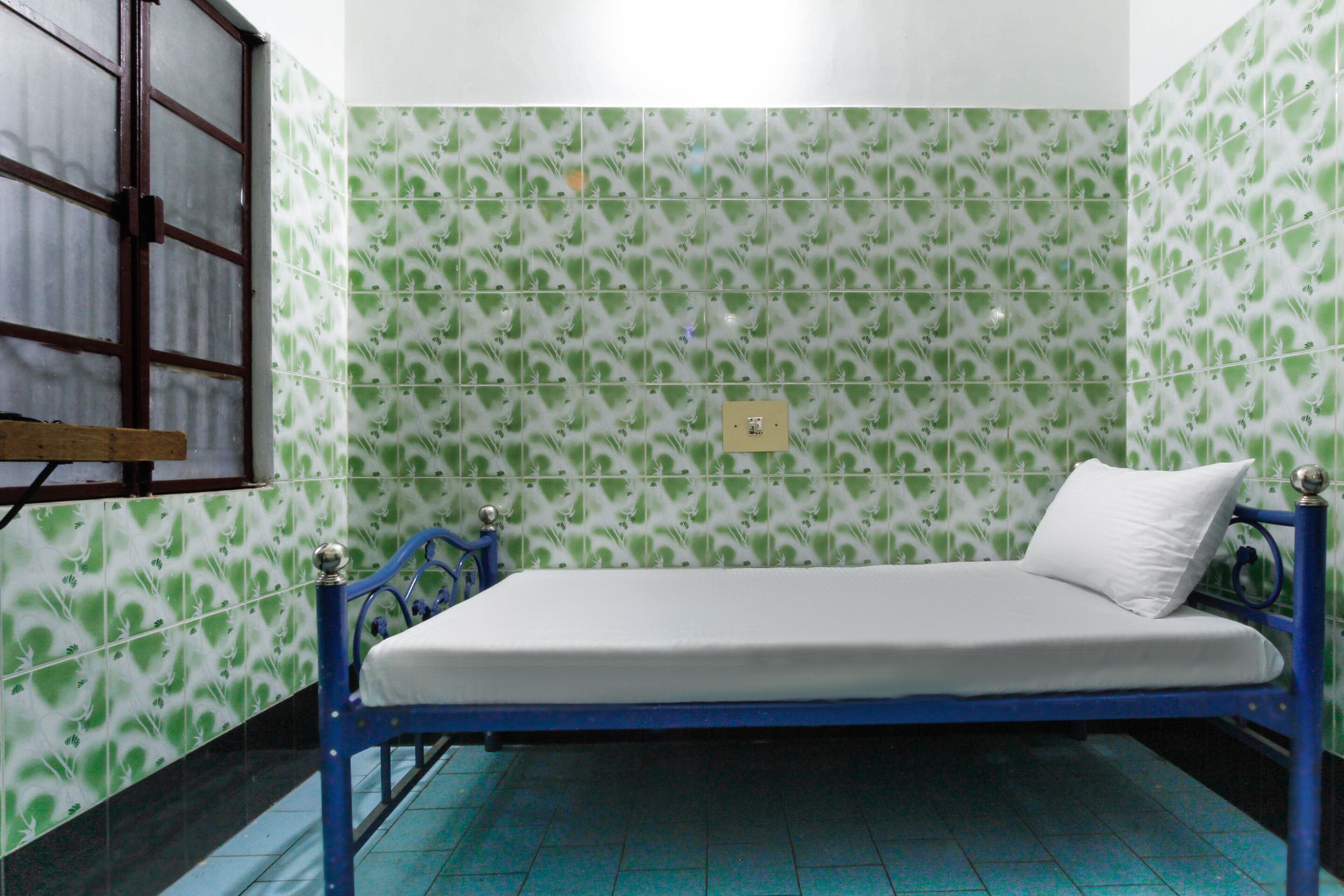 Sakthi Lodge by OYO Rooms
