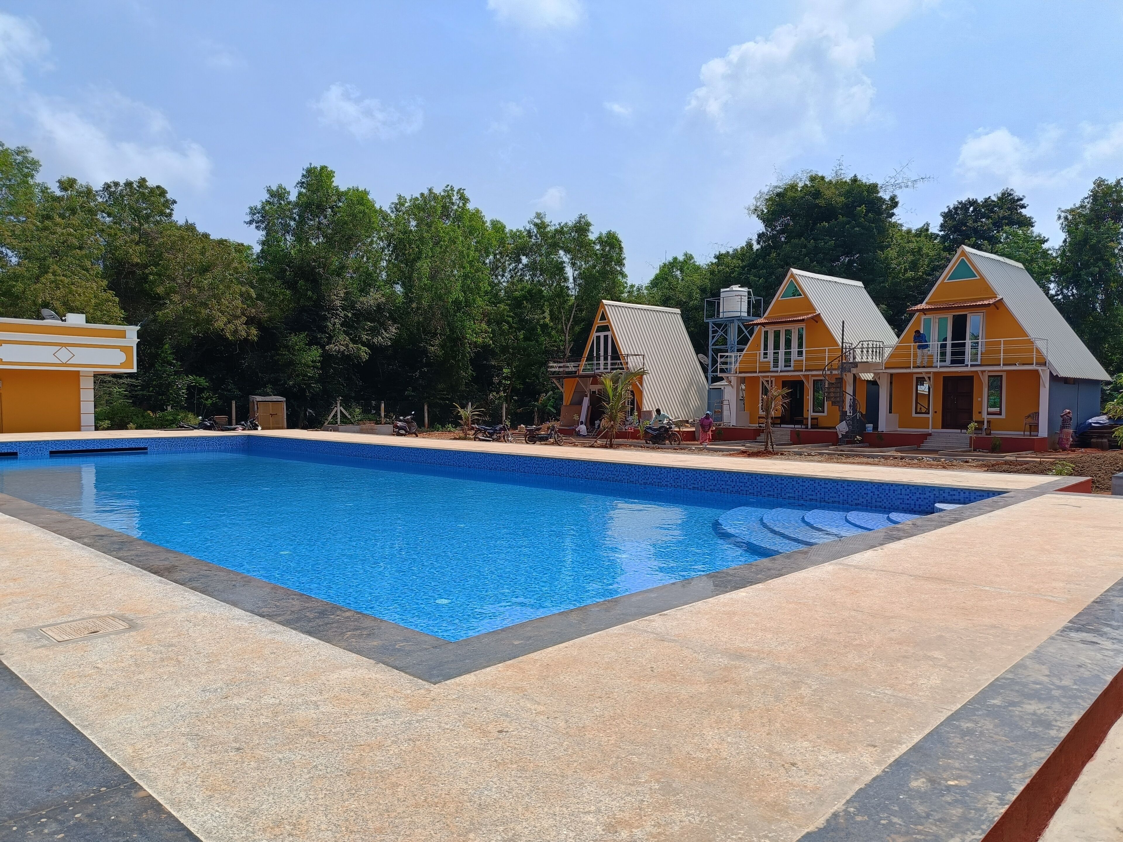 Auro Sunrise Resort