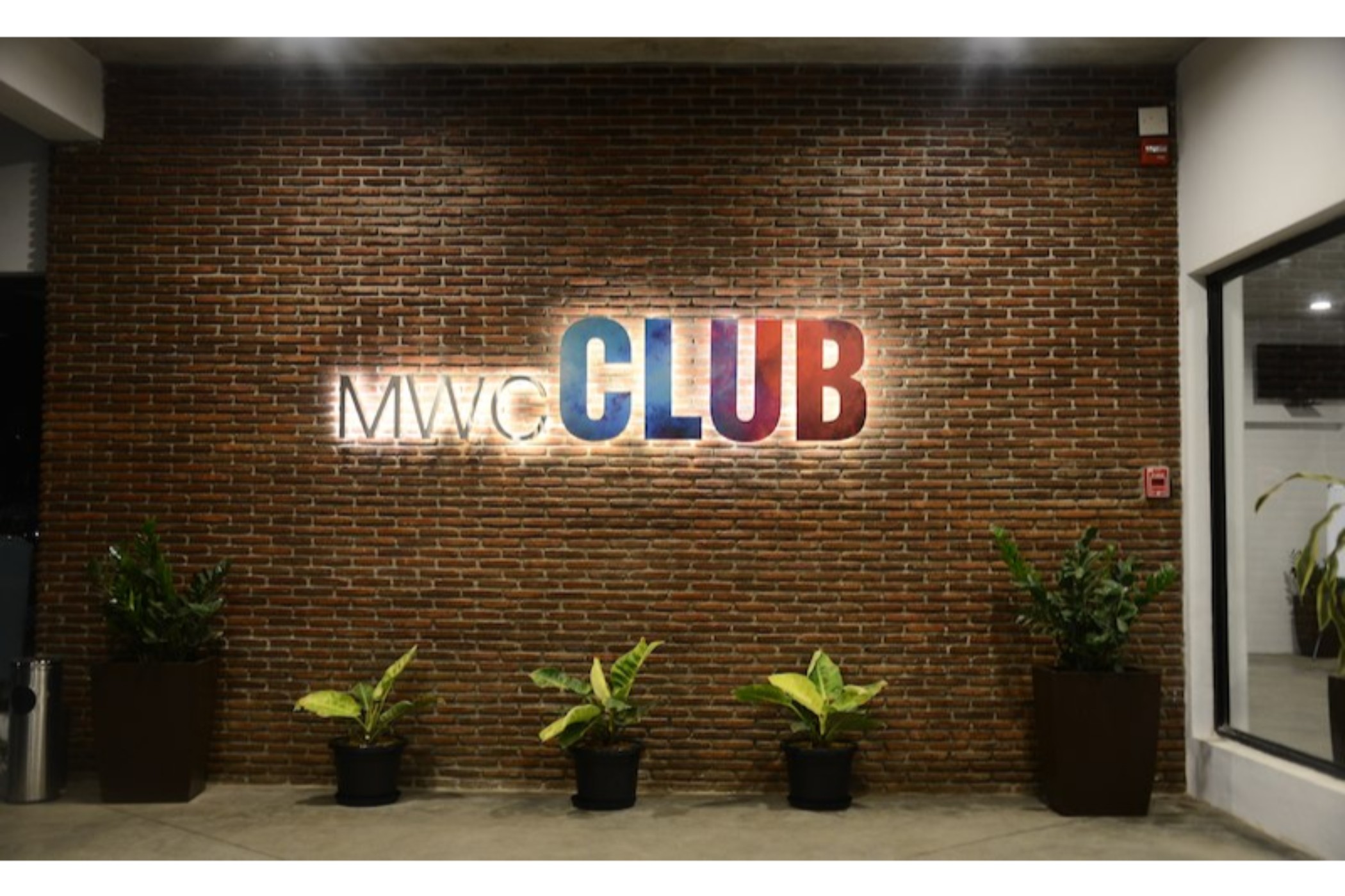 MWC Club by Downtown