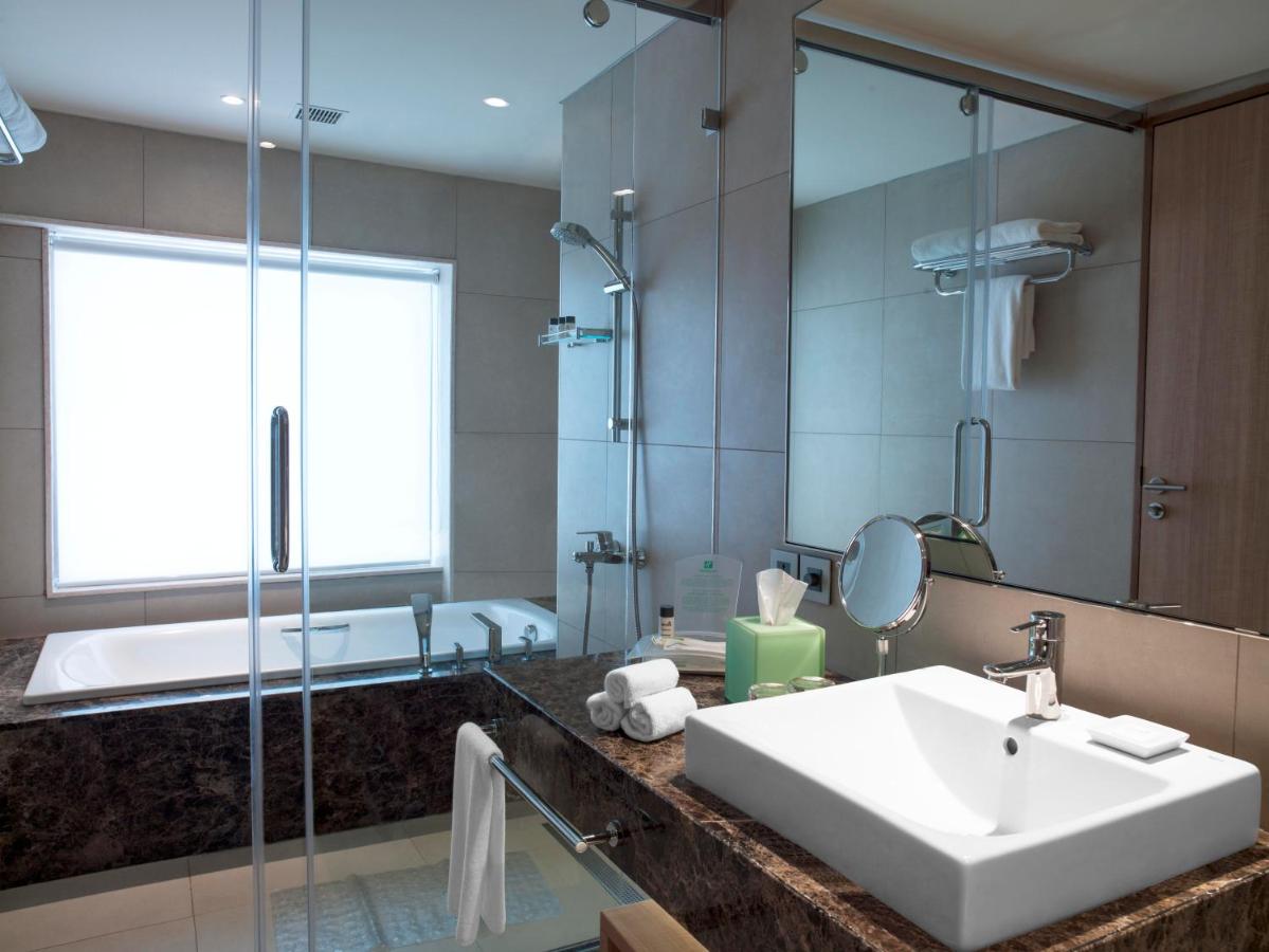 Holiday Inn Chennai OMR IT Expressway