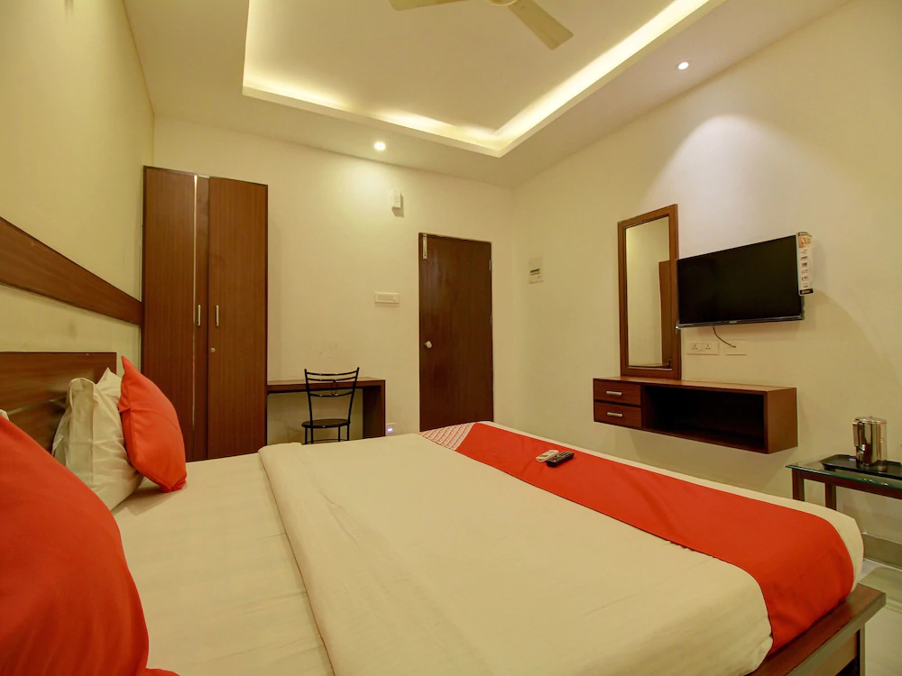 Apartment Krish Inn by OYO Rooms