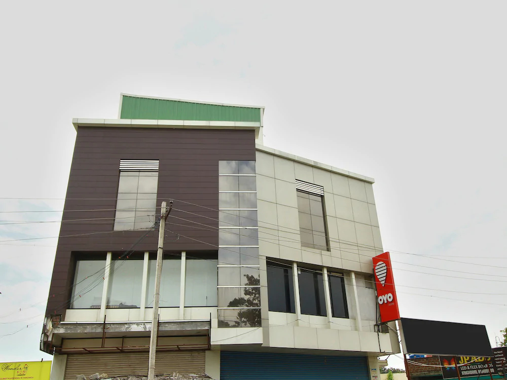 Apartment Krish Inn by OYO Rooms