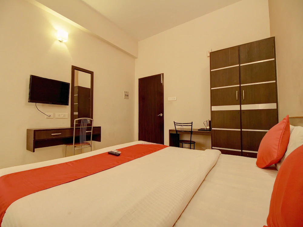 Apartment Krish Inn by OYO Rooms