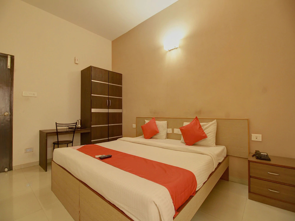 Apartment Krish Inn by OYO Rooms