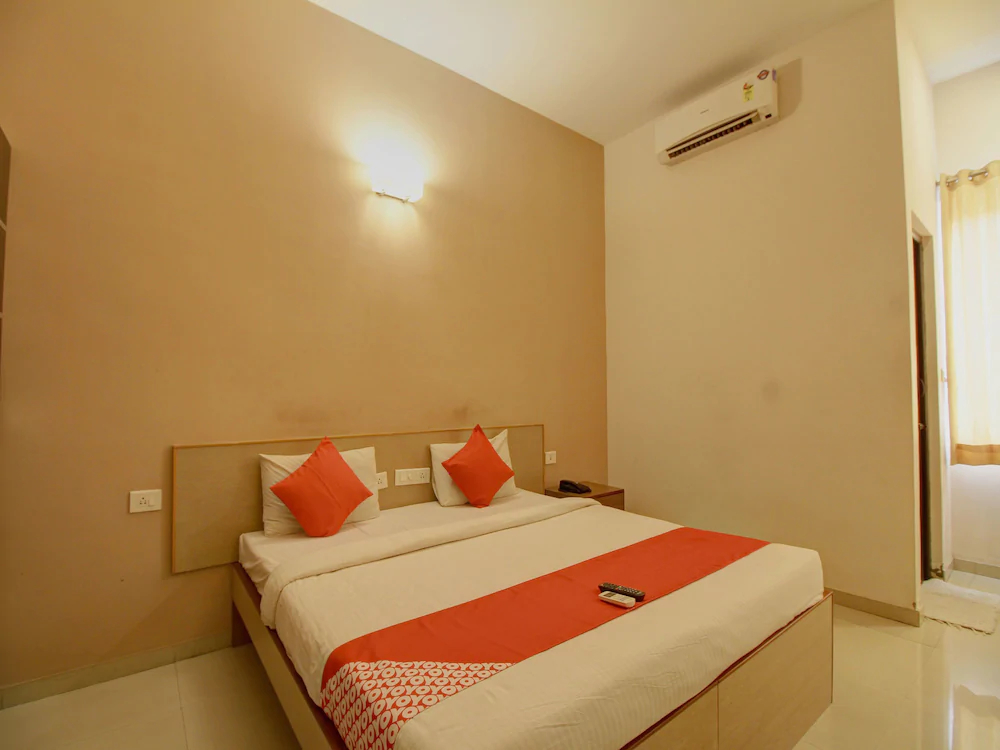 Apartment Krish Inn by OYO Rooms