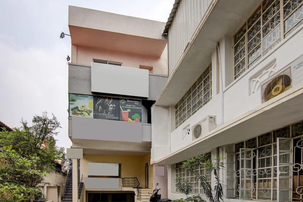 Apple Door Service Apartment
