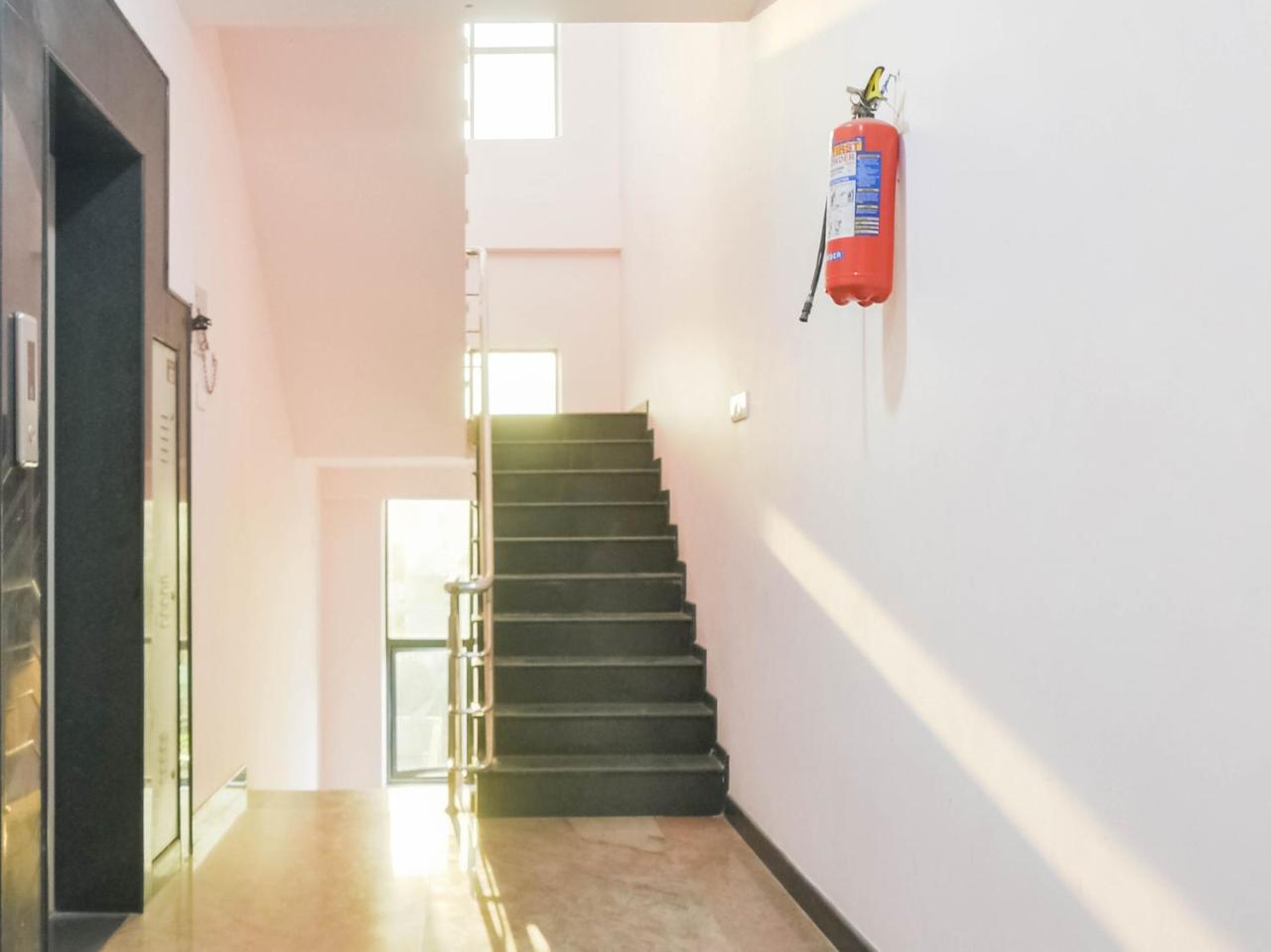 Gowtham Grand by OYO Rooms