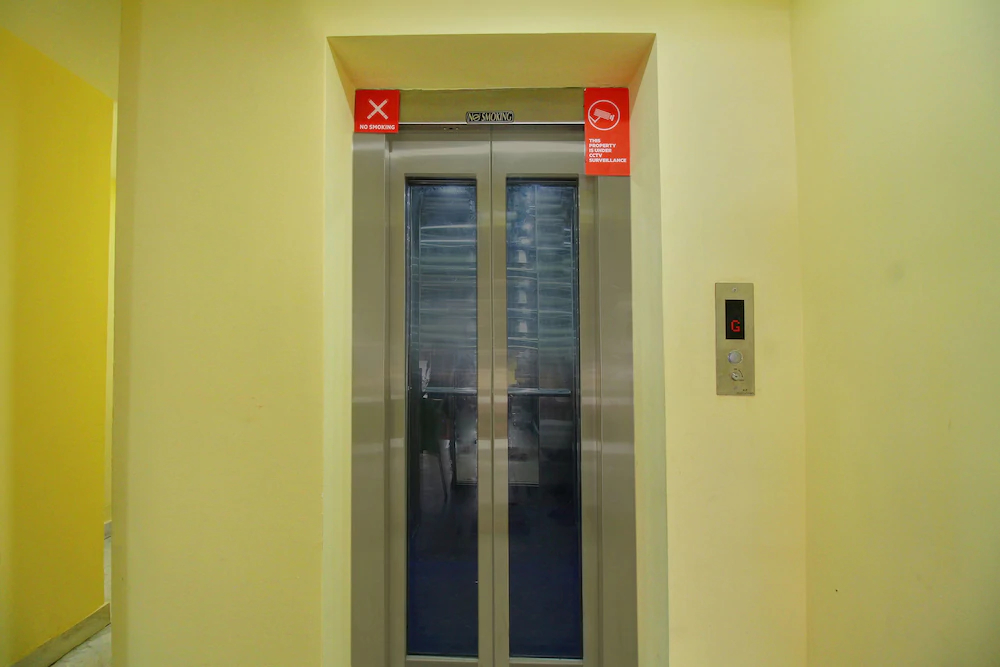 Hotel Apple Grand By OYO Rooms