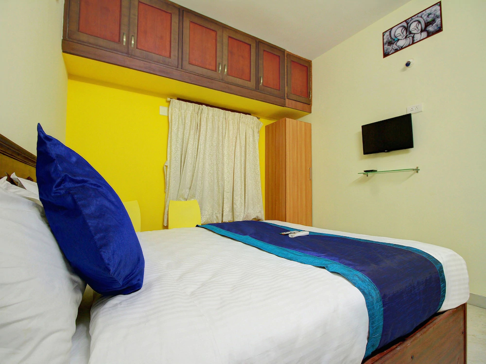 Hotel Apple Grand By OYO Rooms