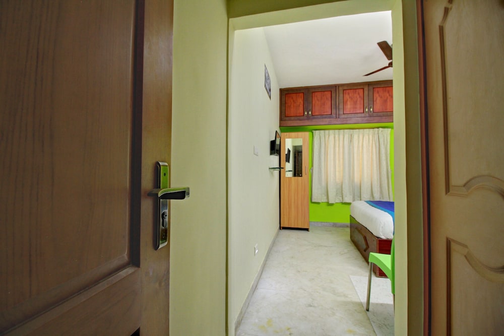 Hotel Apple Grand By OYO Rooms