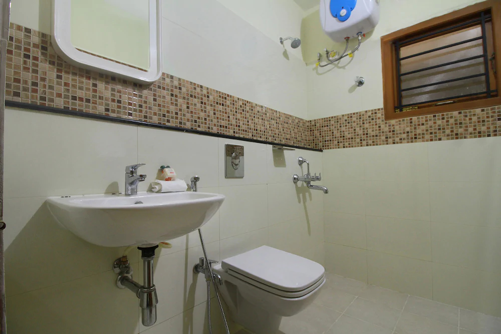 Hotel Apple Grand By OYO Rooms