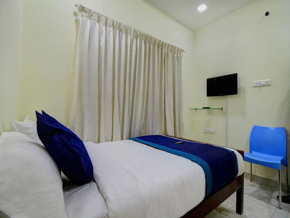 Hotel Apple Grand By OYO Rooms