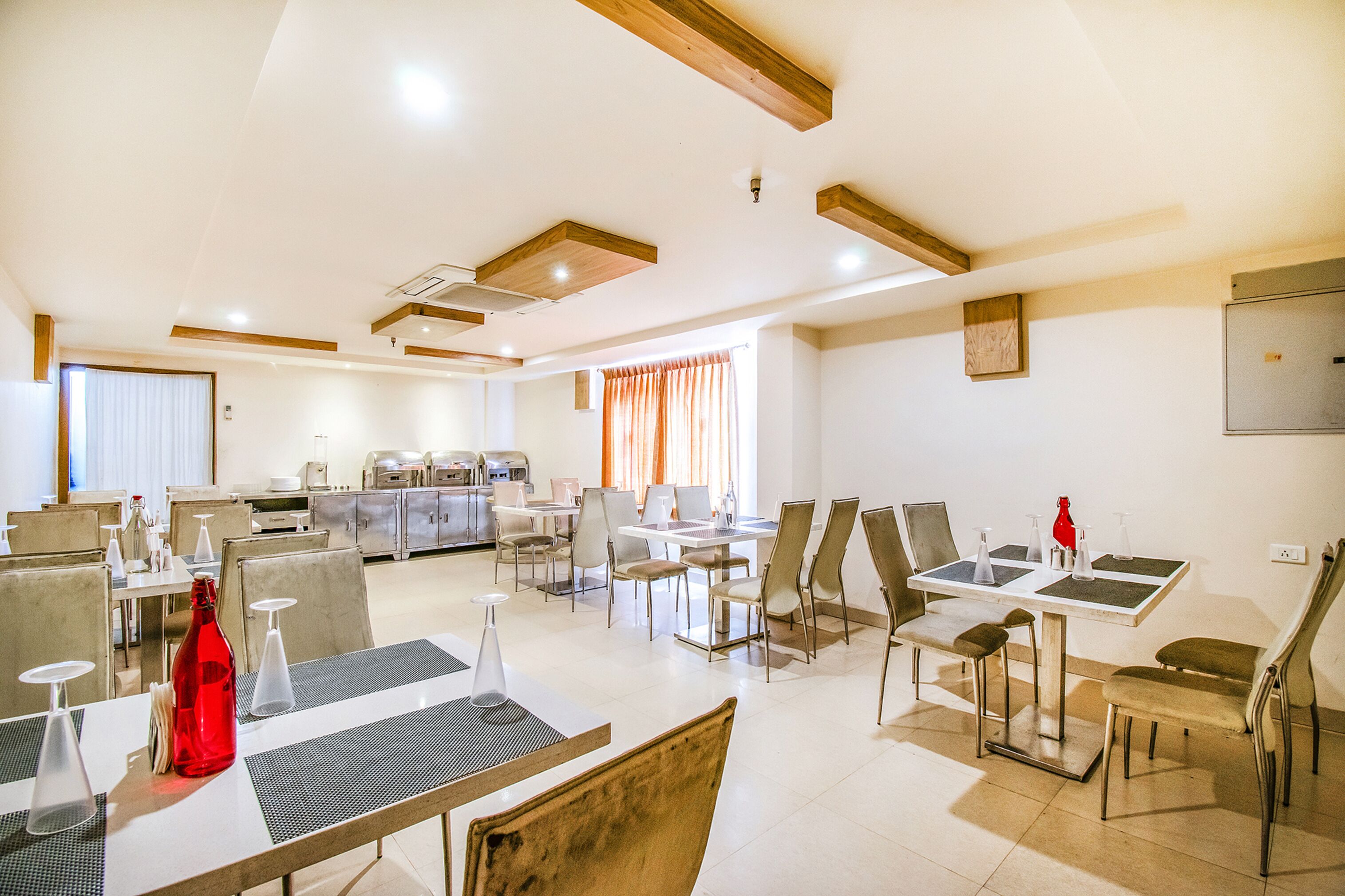 Hotel Royal Castle Inn by FabHotels