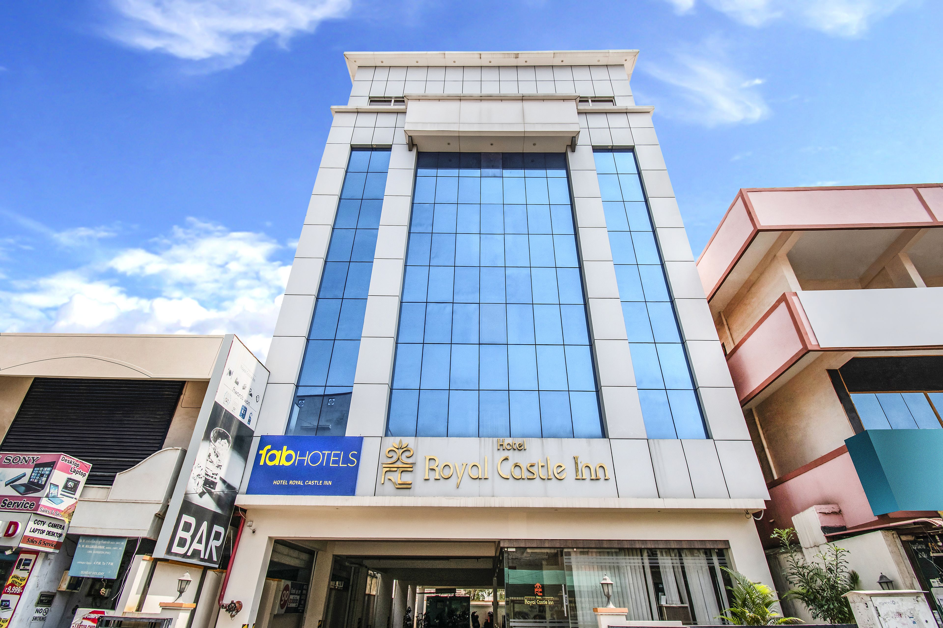 Hotel Royal Castle Inn by FabHotels