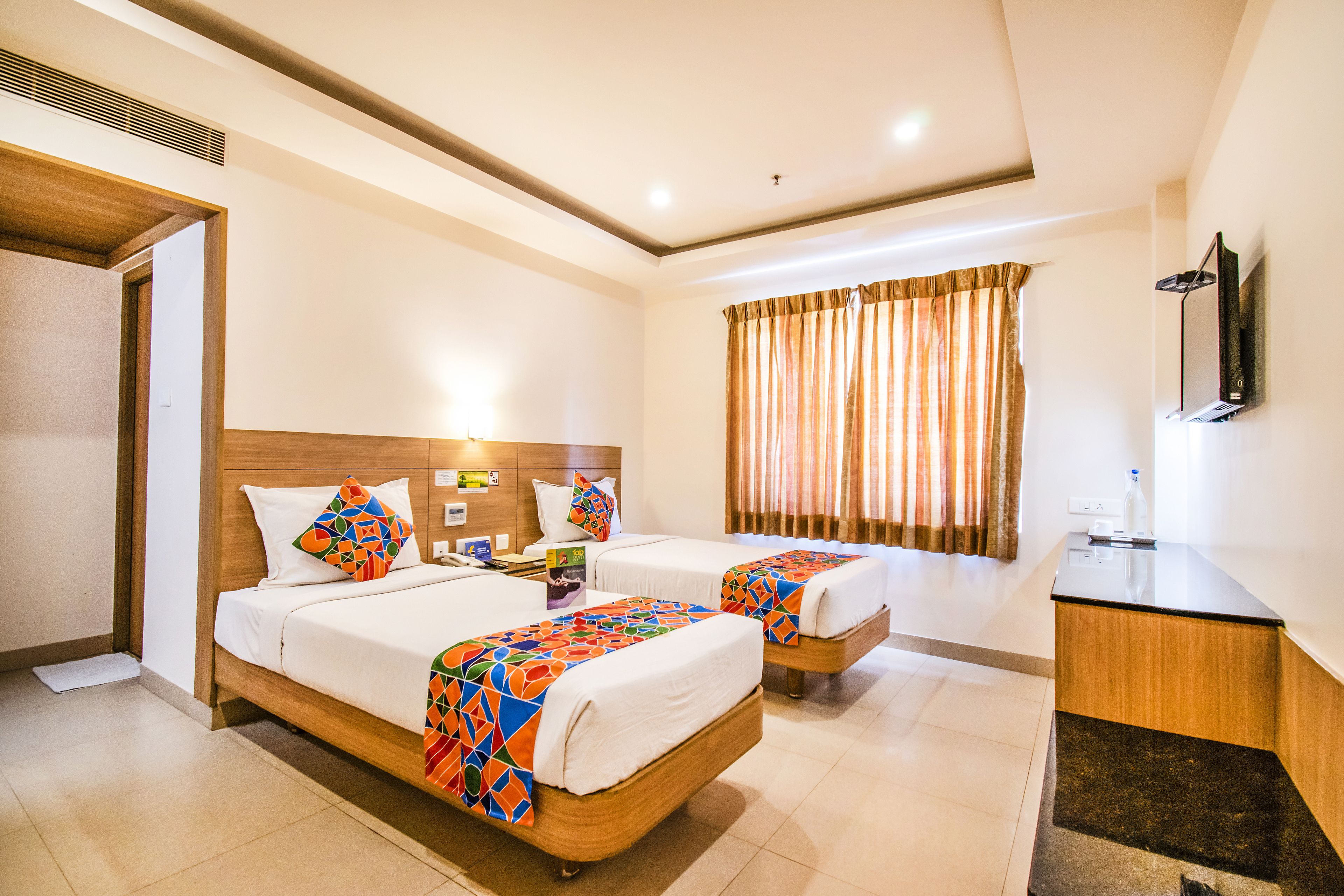 Hotel Royal Castle Inn by FabHotels