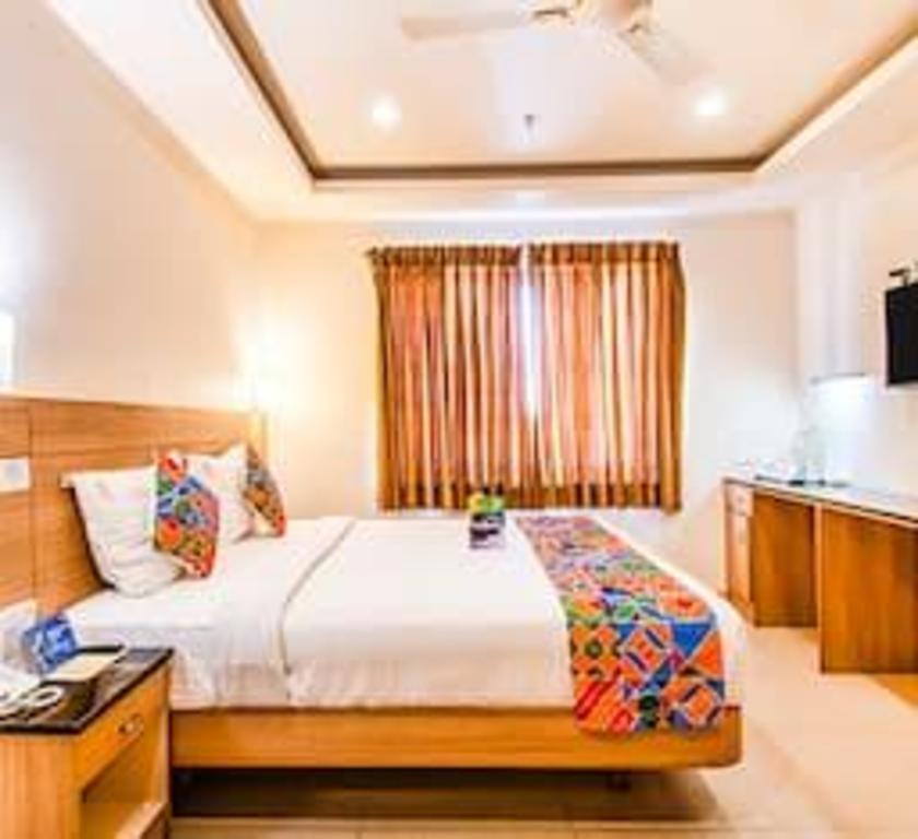 Hotel Royal Castle Inn by FabHotels