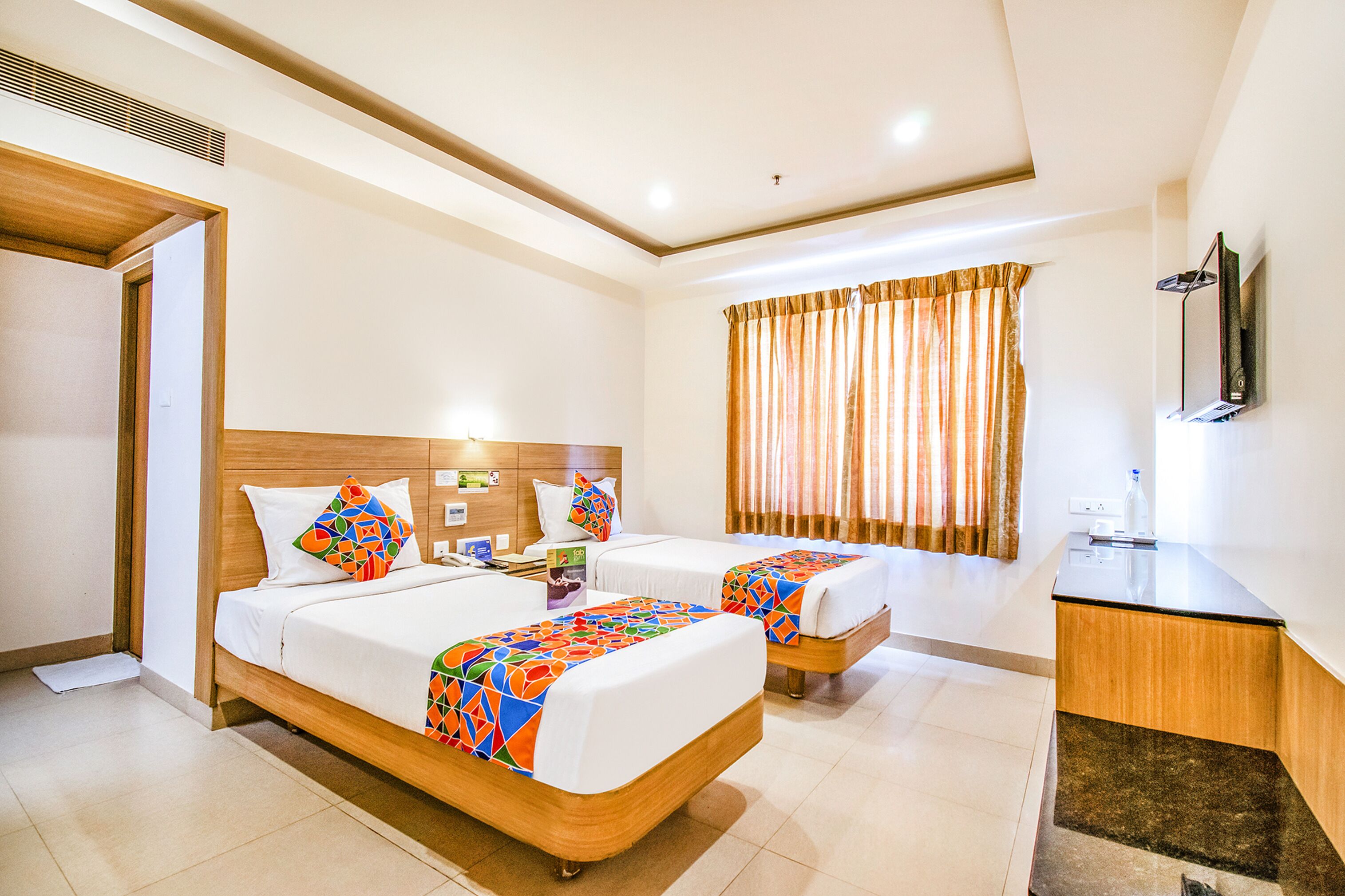 Hotel Royal Castle Inn by FabHotels