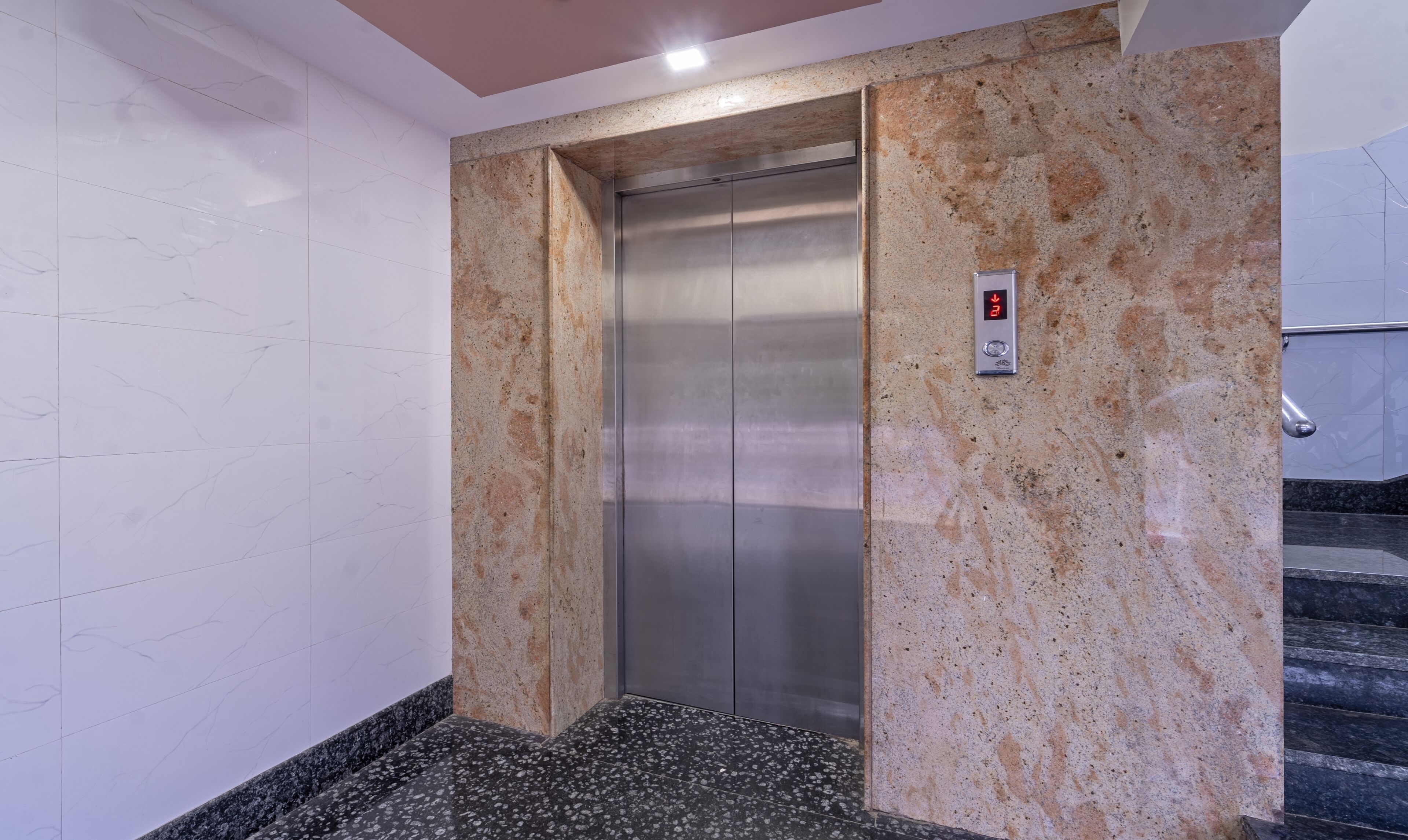 Itsy Hotels Sri Manis Residency Coimbatore Airport