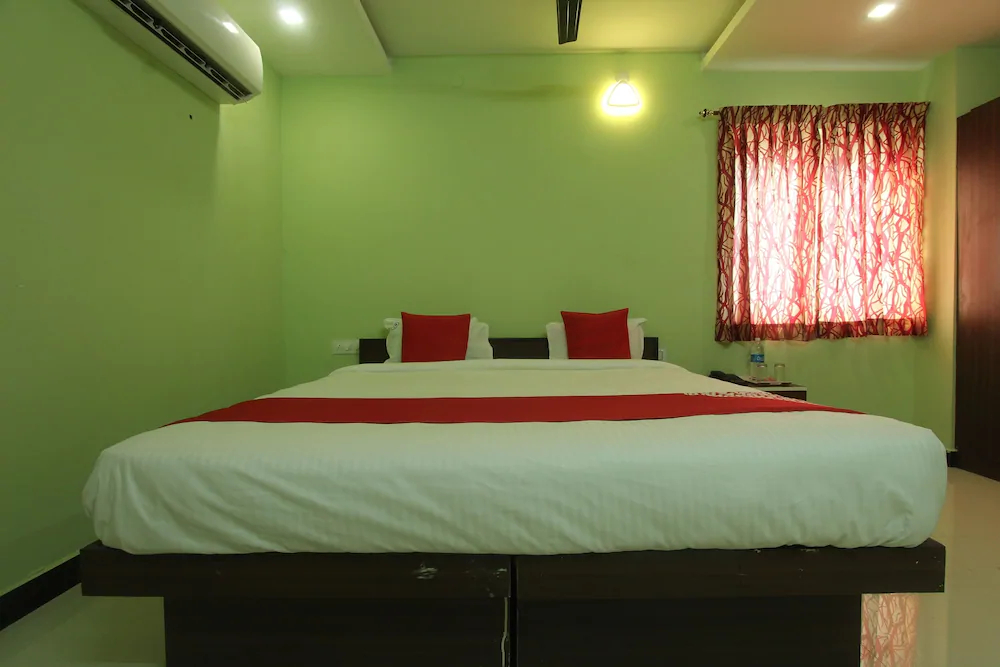 Jr Guest Home by OYO Rooms