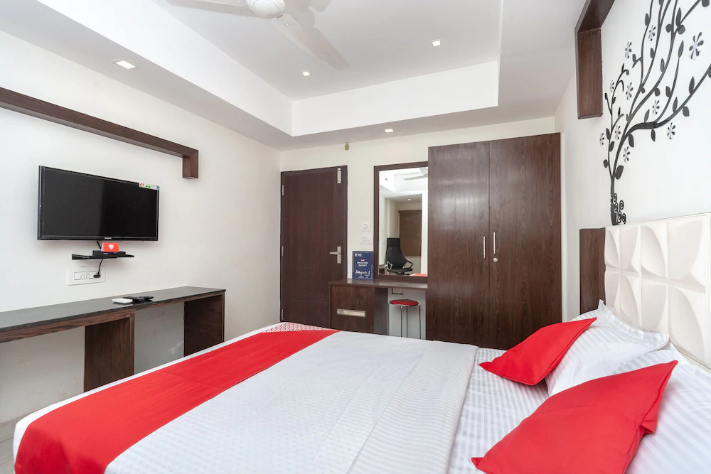 FabHotel HR Residency