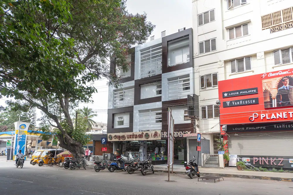 FabHotel HR Residency