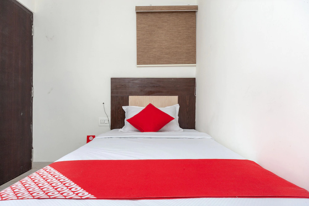FabHotel HR Residency
