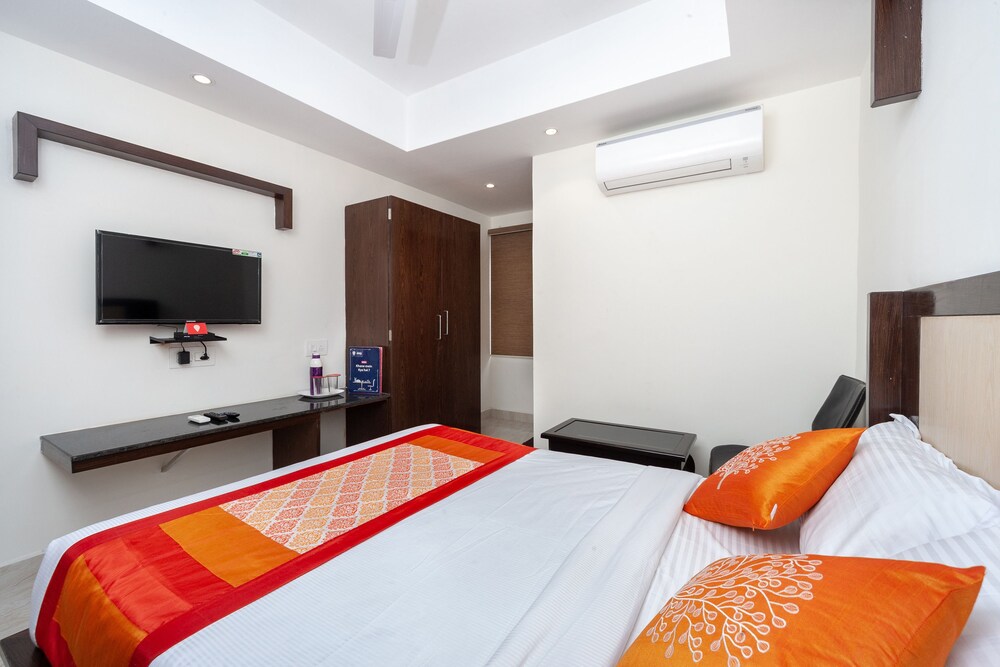 FabHotel HR Residency