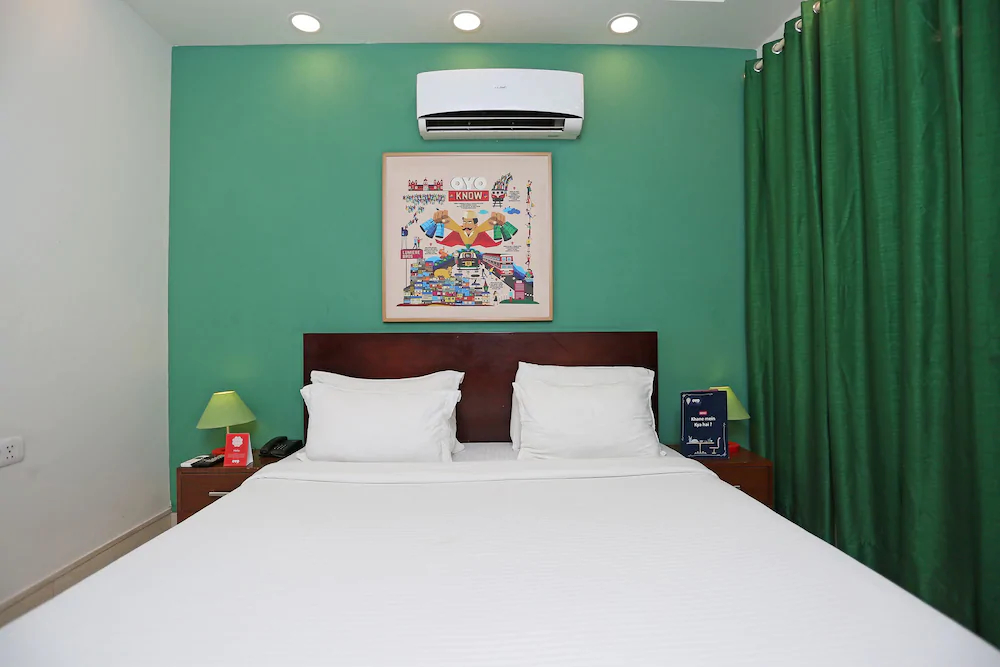 OYO 24392 Flagship Damodar Inn