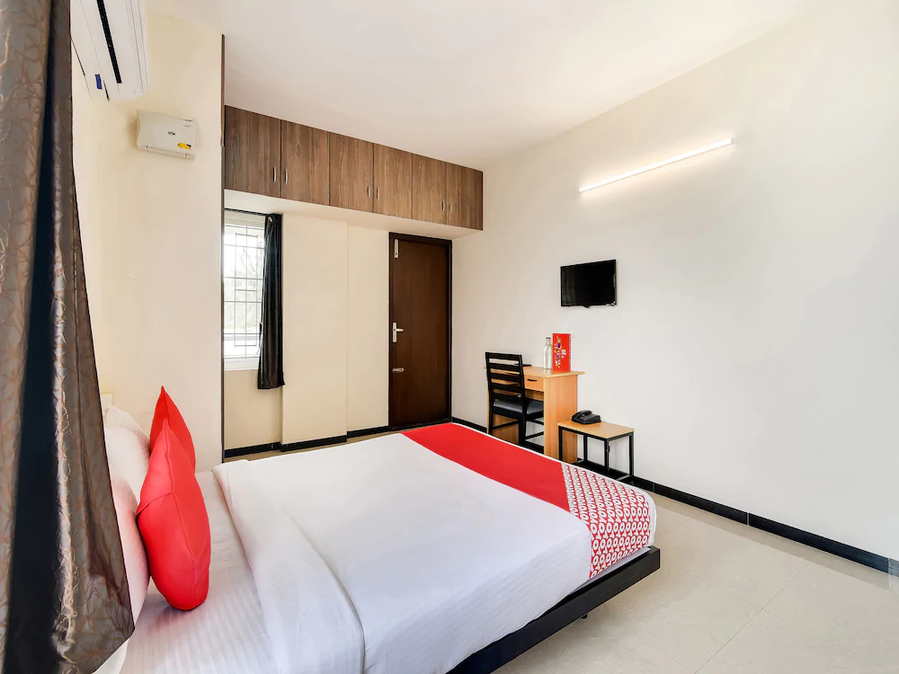 OYO Flagship 24155 FCI Nagar