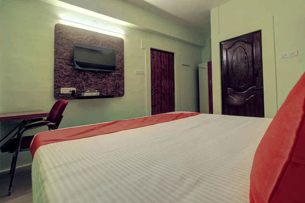 Redwood By OYO Rooms