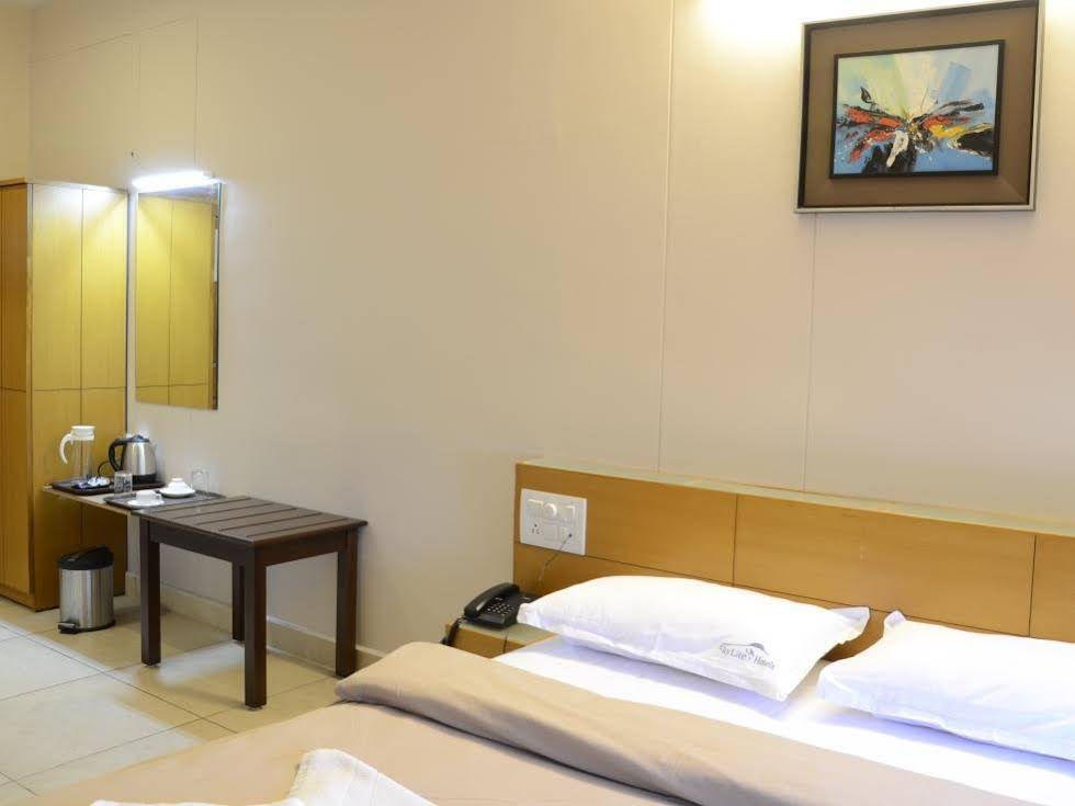 Skylite Hotel