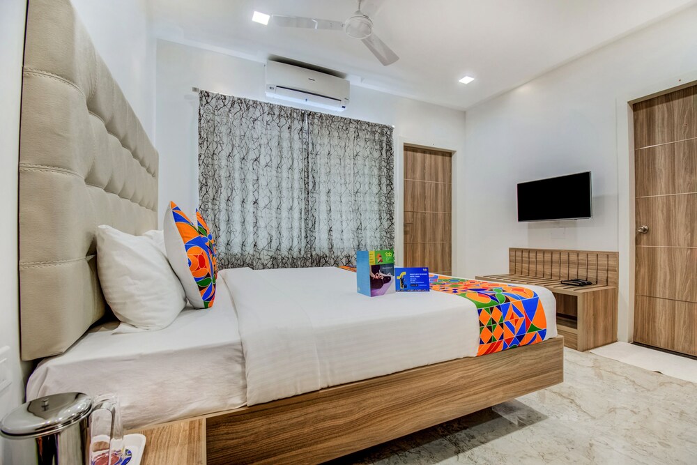 Park Avenue Suites