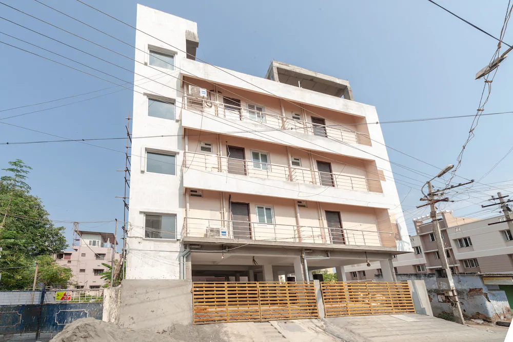 Vangal Nest by OYO Rooms