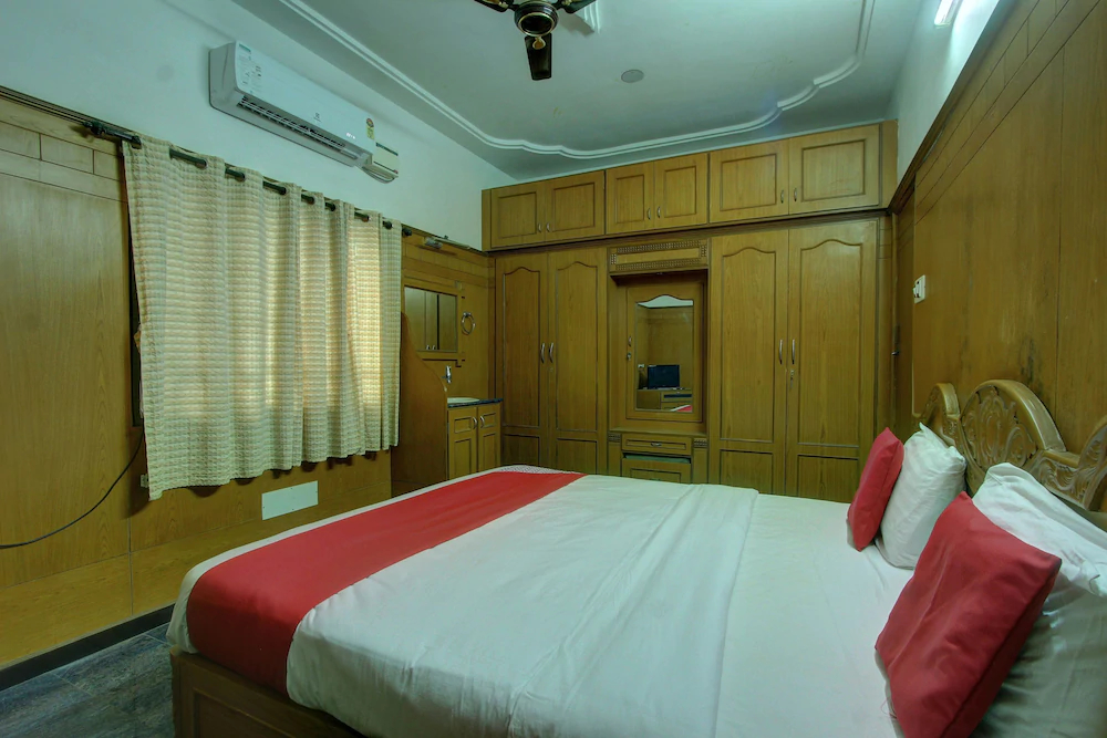 Vivekam Home Stay By OYO Rooms