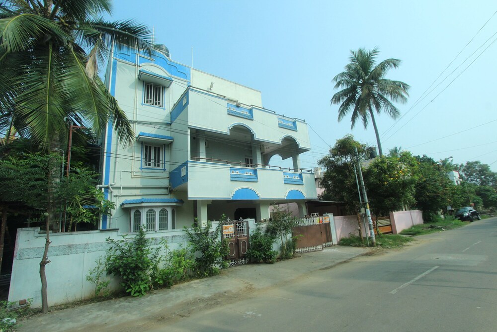 Vivekam Home Stay By OYO Rooms