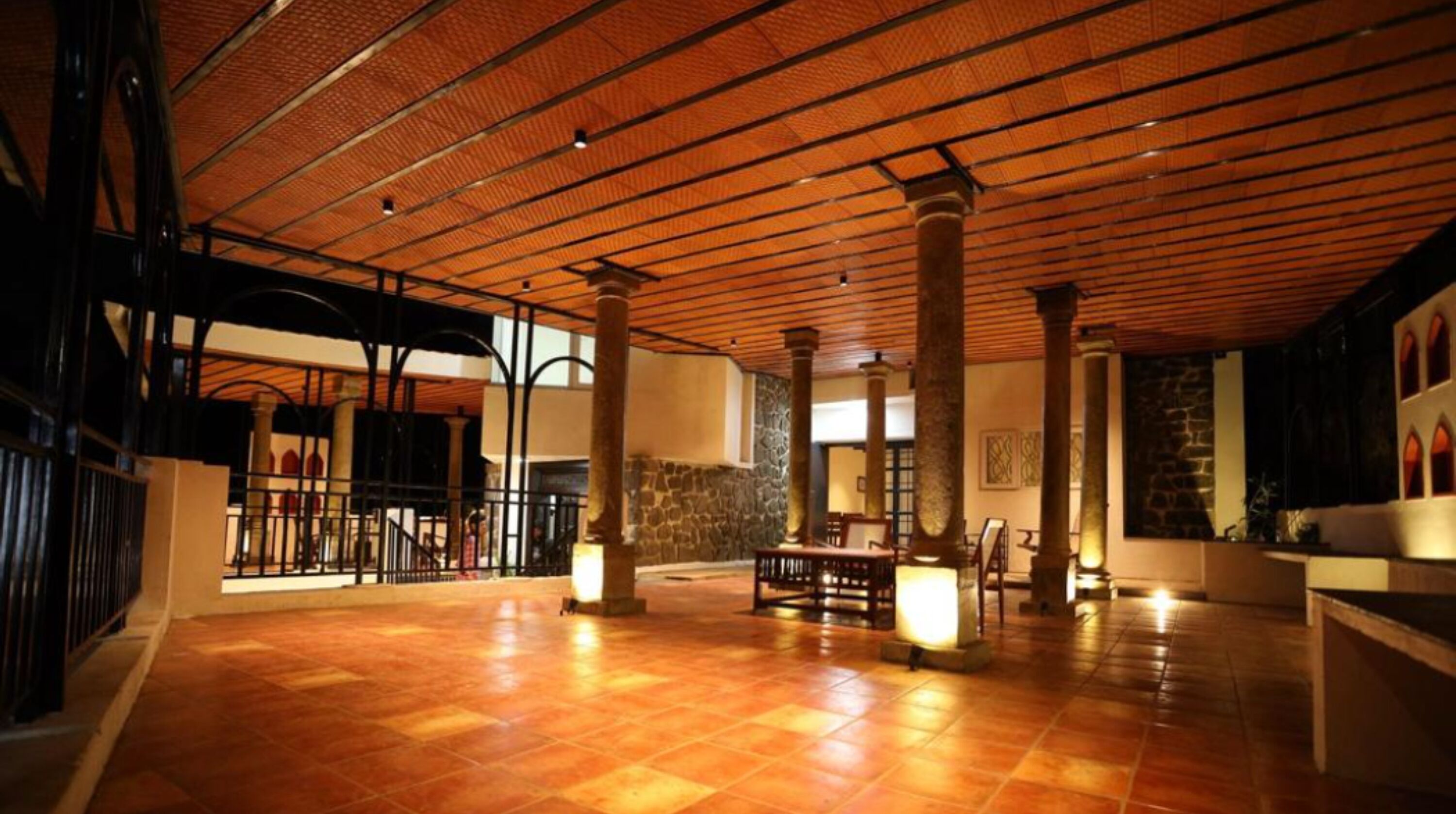 Akkandi Veedu