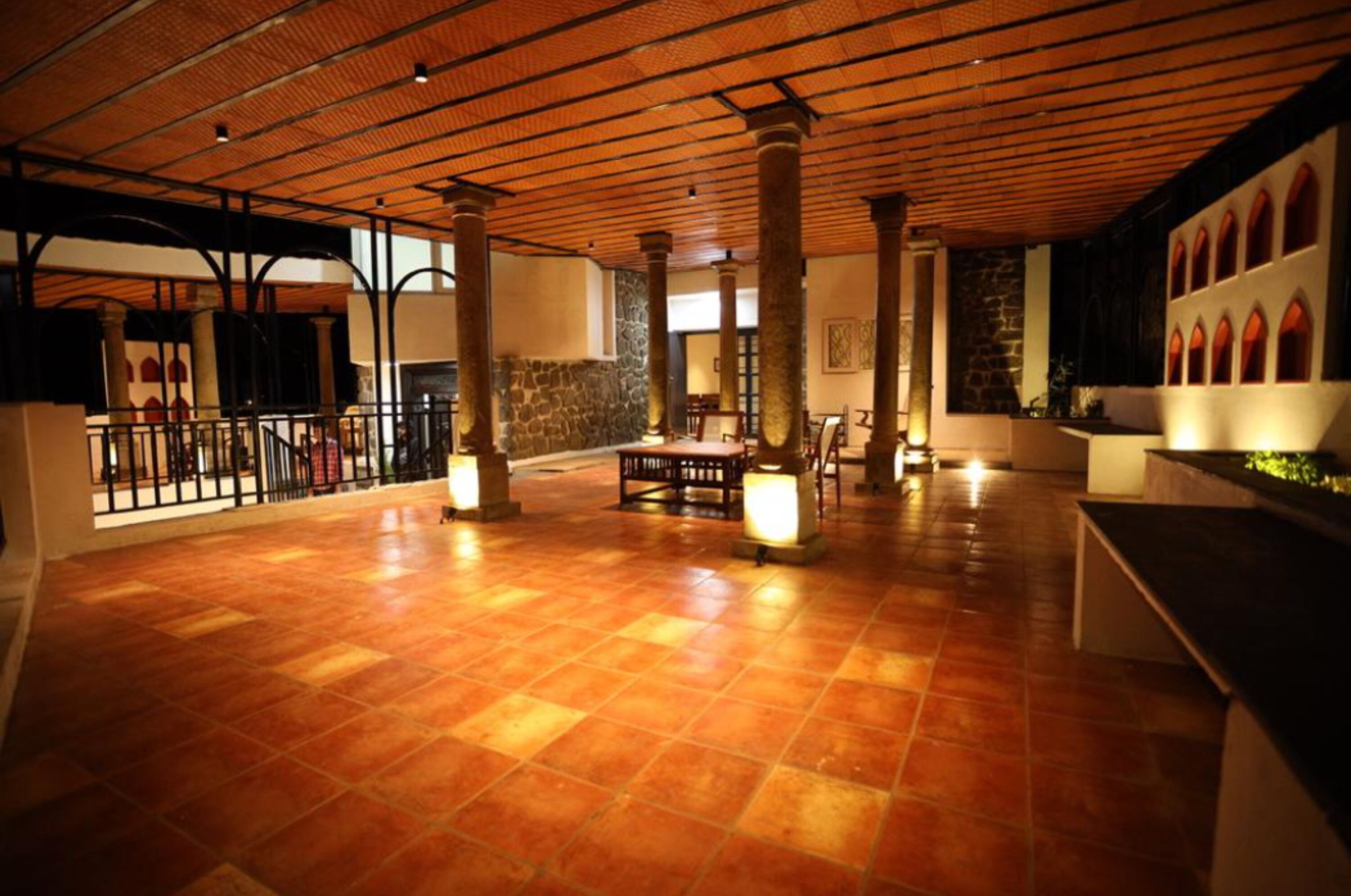 Akkandi Veedu