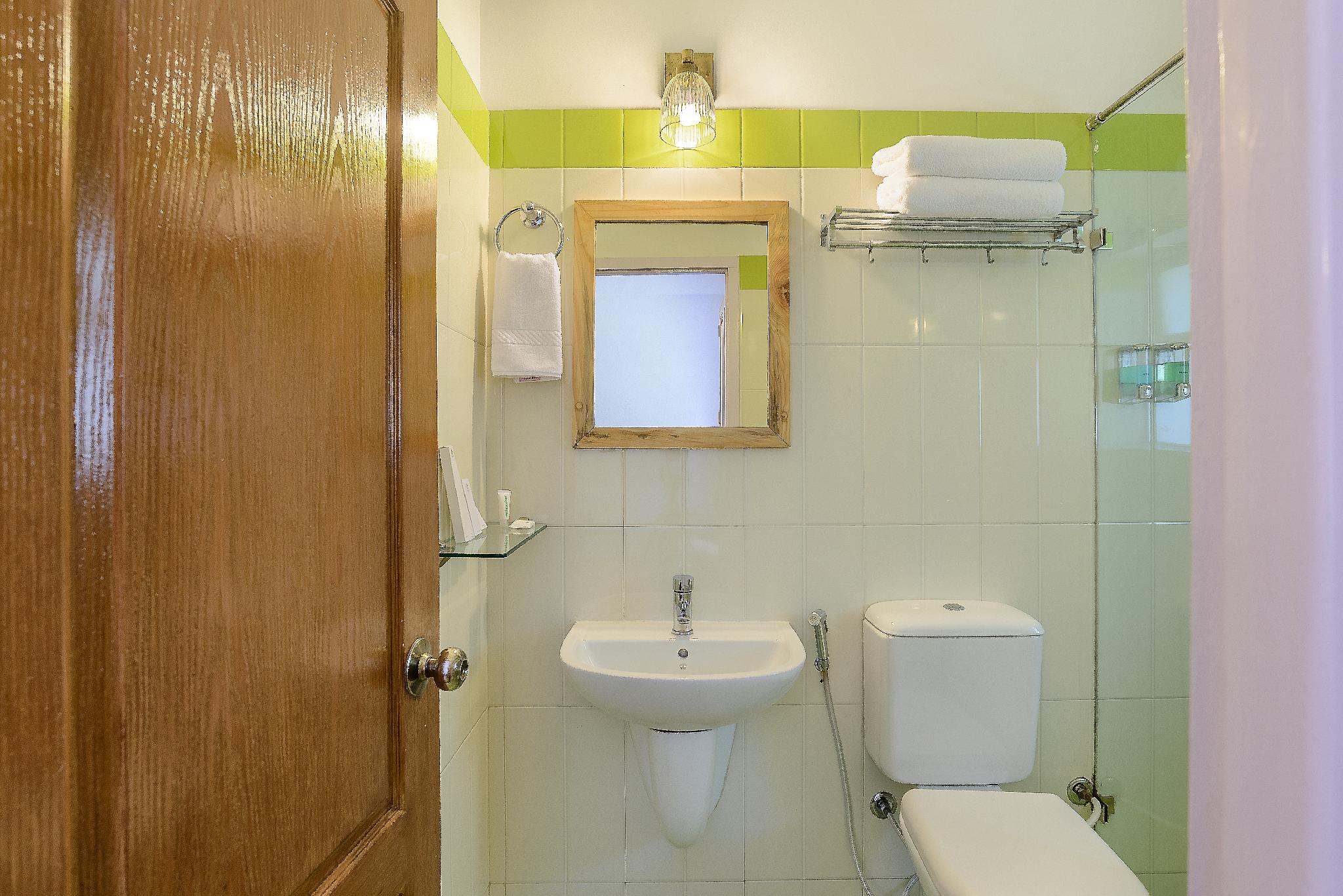 Altius Nest Hotel
