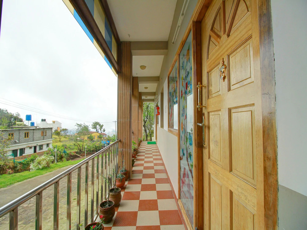 Hotel Sierra by OYO Rooms