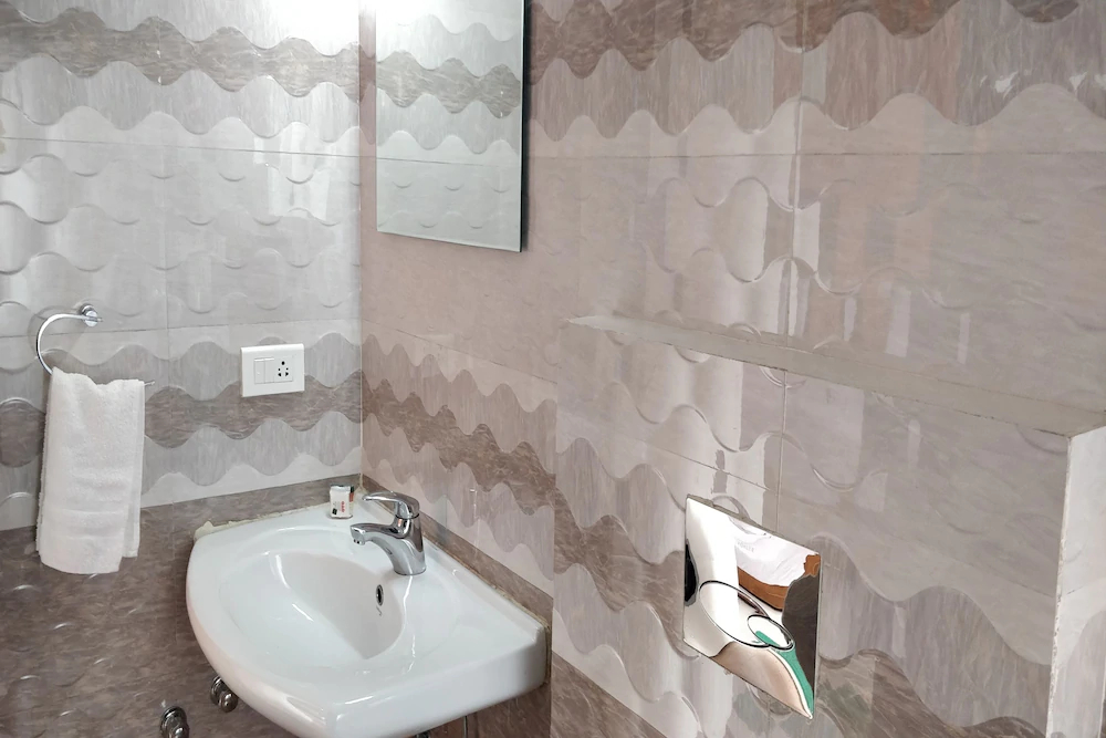 VC Elite Residency by OYO Rooms